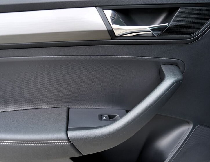 Škoda Rapid Sedan / Limuzína 999,0 70 kw