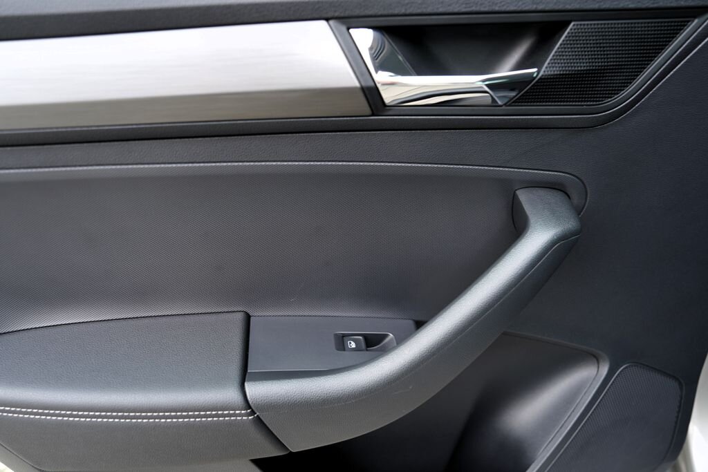 Škoda Rapid Sedan / Limuzína 999,0 70 kw