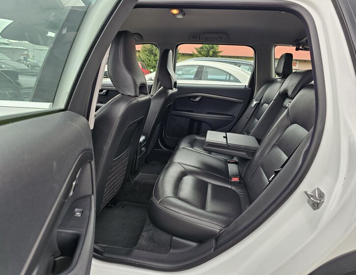 Volvo XC70 Kombi 2,0 l 133 kw