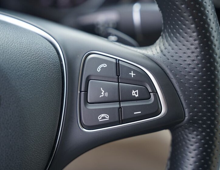 Mercedes-Benz Třídy V MPV 2,0 l 174 kw