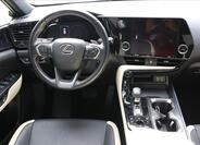 Lexus NX 450h+ 8