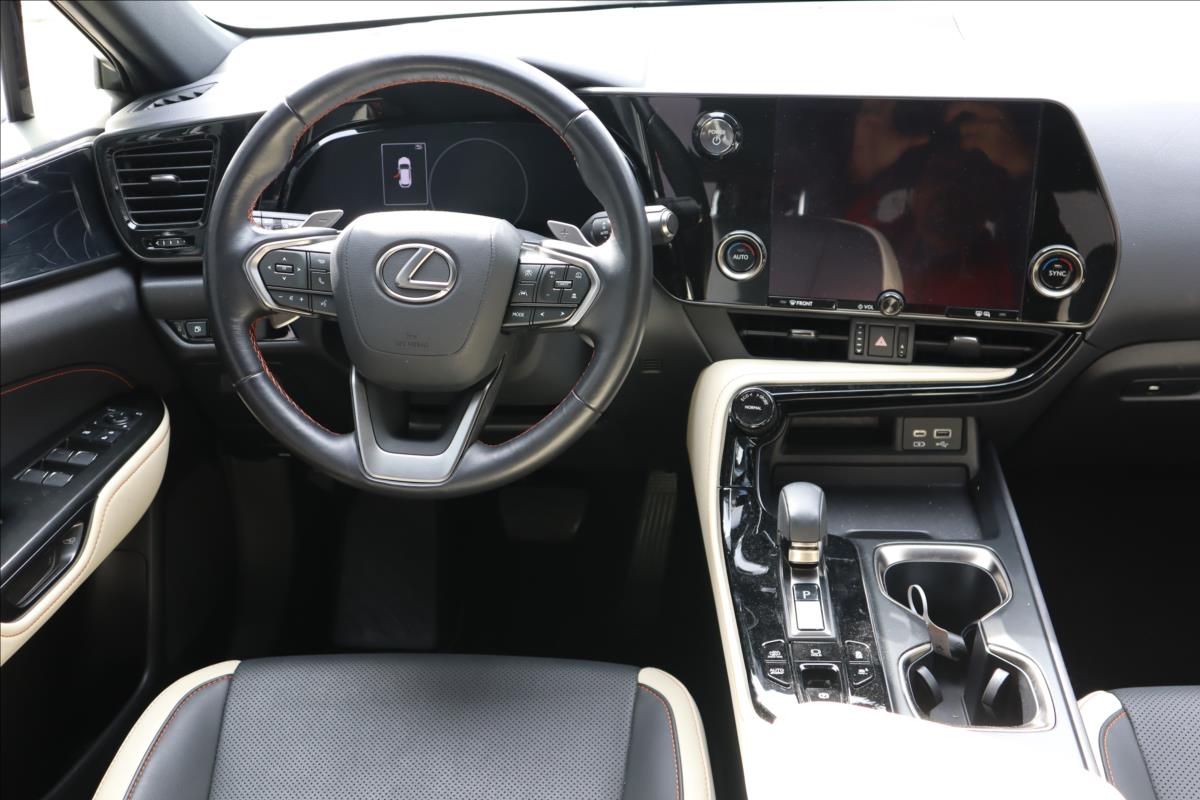 Lexus NX 450h+