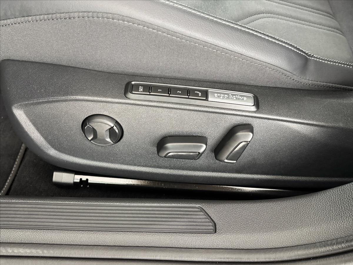 Volkswagen Golf Kombi 1,5 l 110 kw