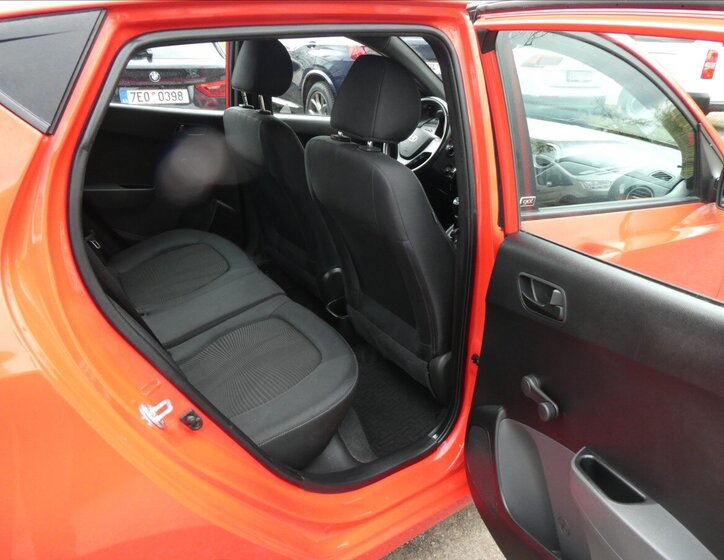 Hyundai i10 Hatchback 998,0 49 kw