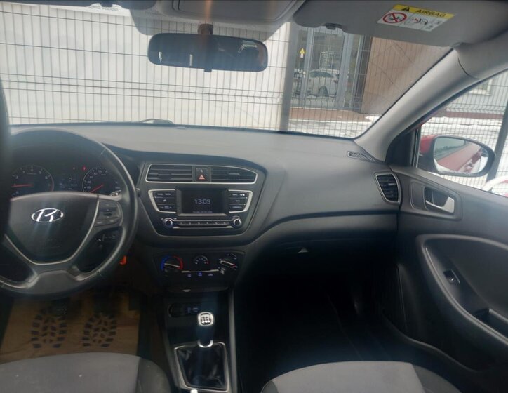 Hyundai i20 Hatchback 1,2 l 55 kw