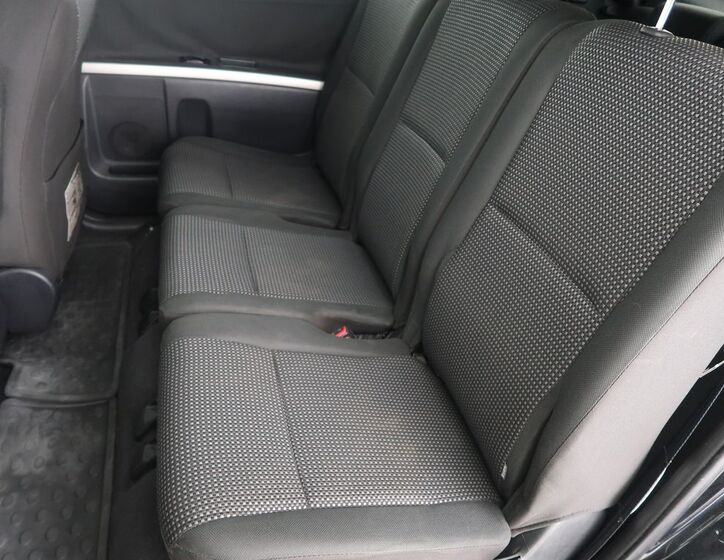 Toyota Corolla Verso 10