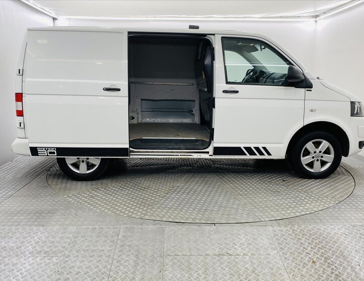 Volkswagen Transporter Skříň 2,0 l 75 kw