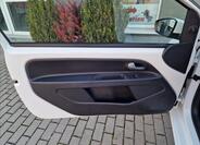 Volkswagen up! 34