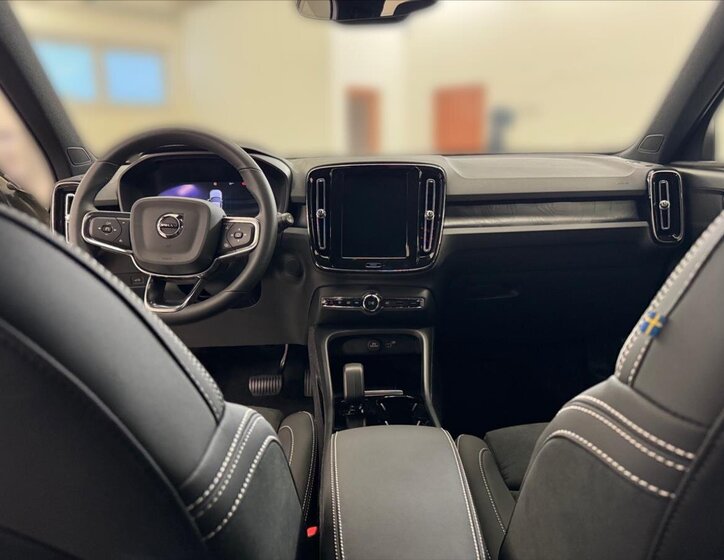 Volvo XC40 SUV / Terénní 1,0 170 kw