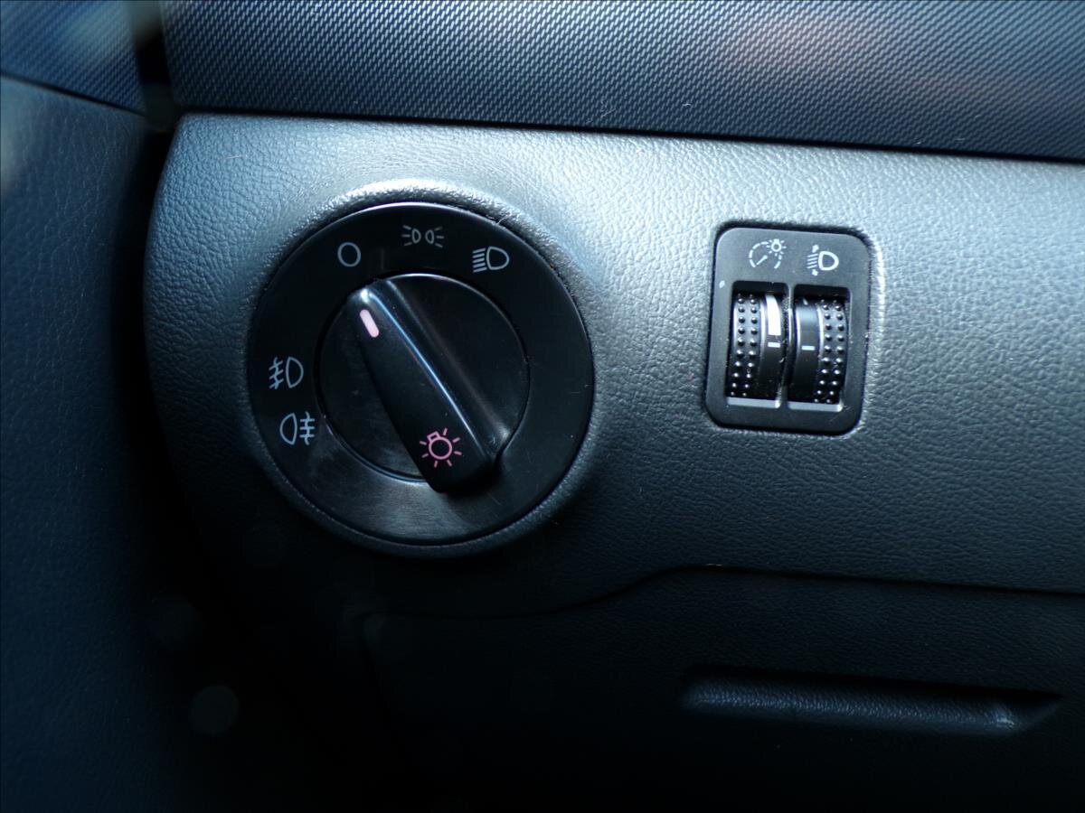 Seat Alhambra MPV 2,0 l 103 kw