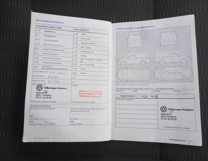 Volkswagen Caravelle 24