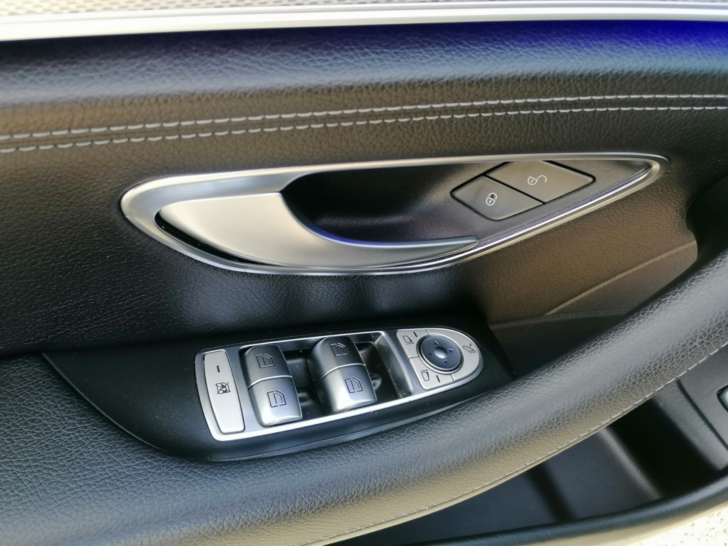 Mercedes-Benz Třídy E Kombi 2,0 l 110 kw