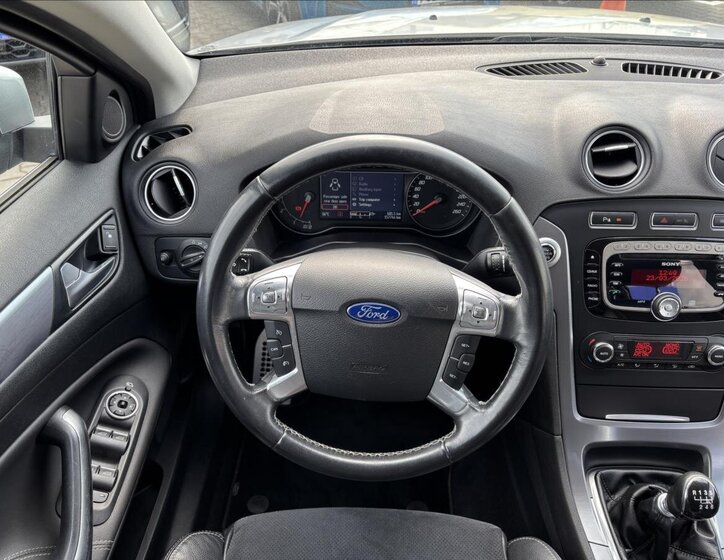 Ford Mondeo Kombi 2,0 l 103 kw