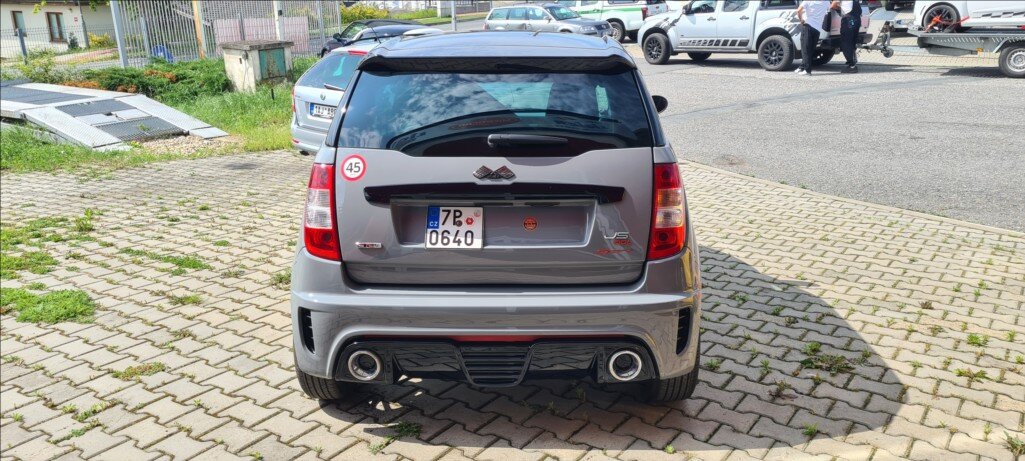 Ligier JS 50 L Hatchback 478,0 6 kw