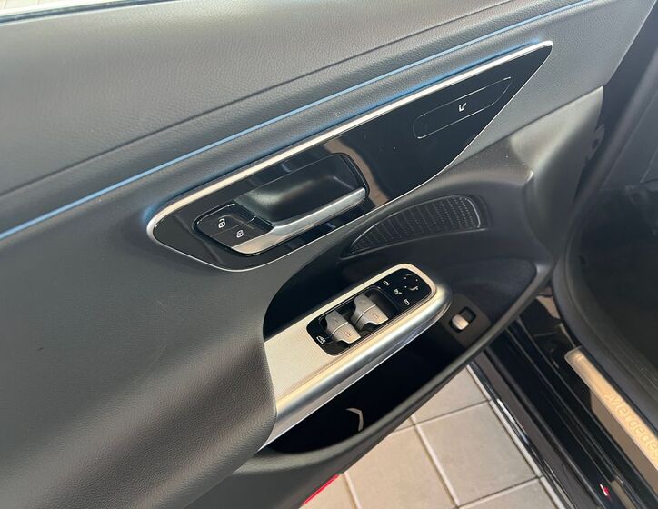 Mercedes-Benz Třídy E 11