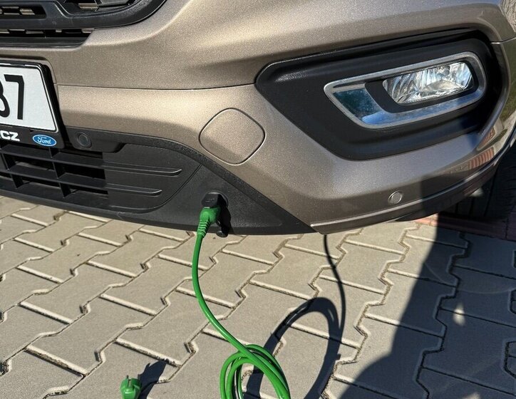 Ford Tourneo Ostatní 2,0 l 110 kw