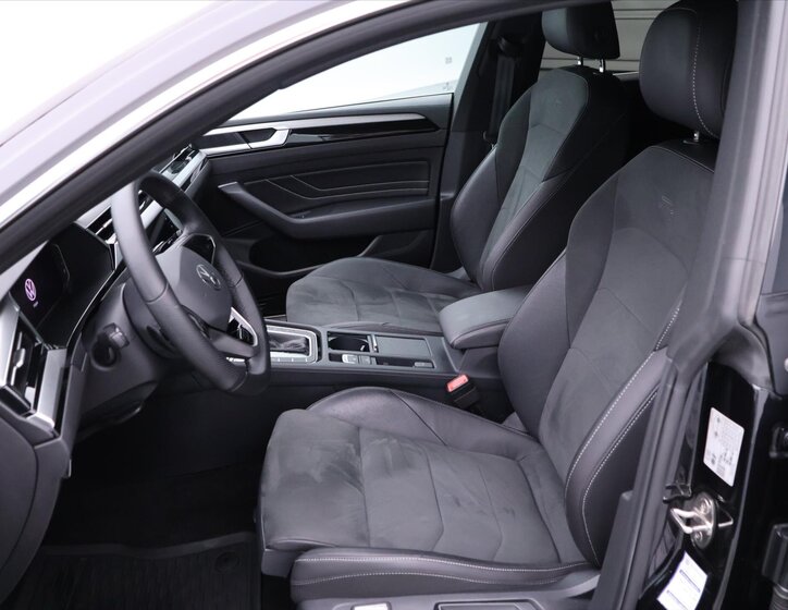 Volkswagen Arteon Kombi 2,0 l 206 kw