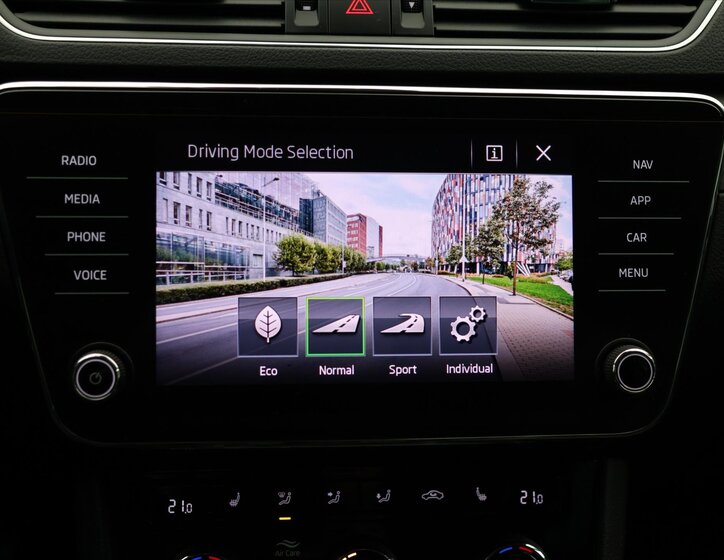 Škoda Superb Liftback 2,0 l 110 kw