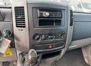 Volkswagen Crafter 9