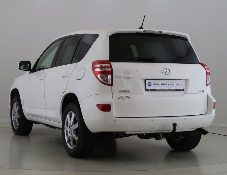 Toyota RAV4 SUV / Terénní 2,0 l 116 kw