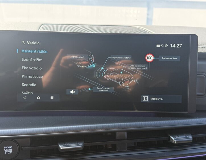 Hyundai Santa Fe SUV / Terénní 1,6 l 185 kw