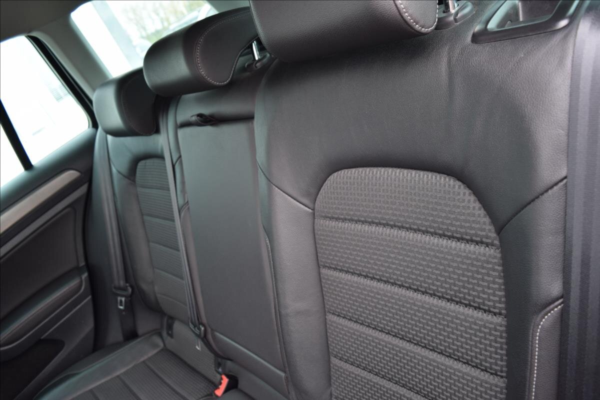 Volkswagen Golf Kombi 1,4 l 90 kw