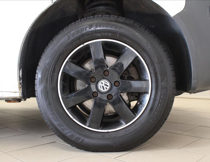 Volkswagen Transporter Kombi 2,0 l 103 kw
