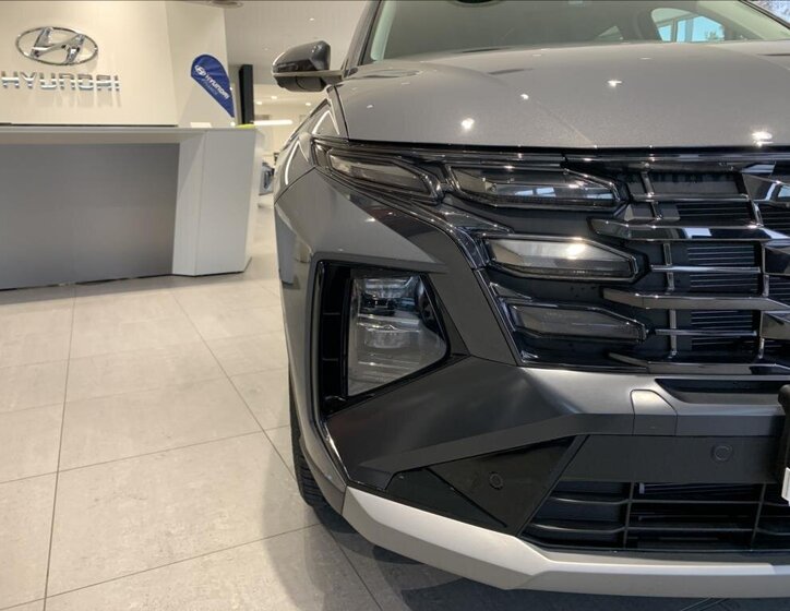 Hyundai Tucson SUV 1,6 l 158 kw