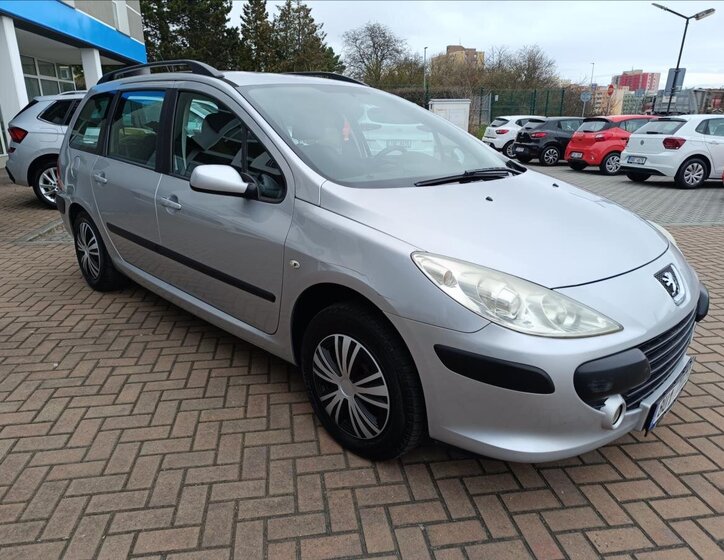 Peugeot 307 Kombi 1,4 l 65 kw