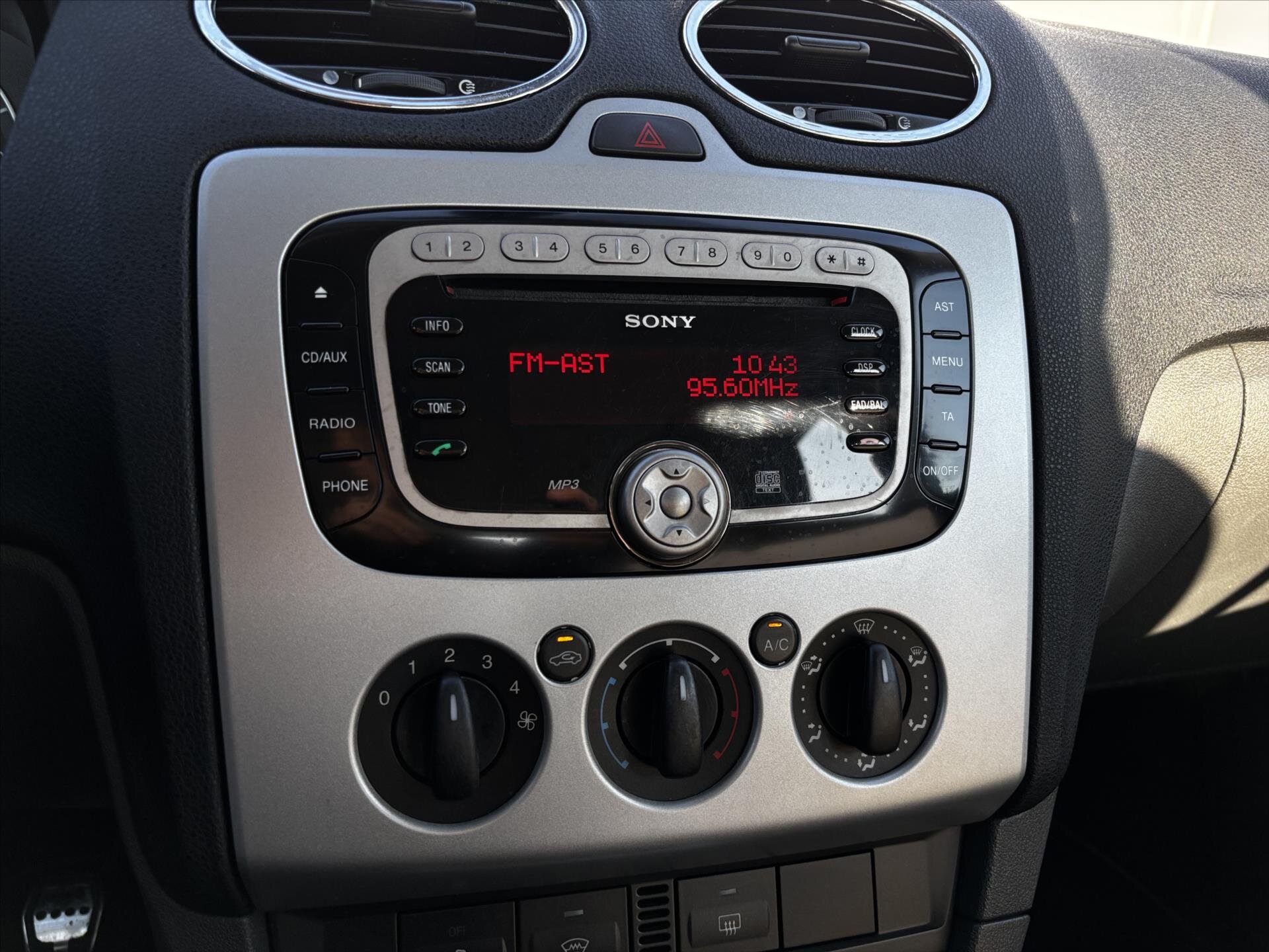 Ford Focus Kombi 1,6 l 74 kw