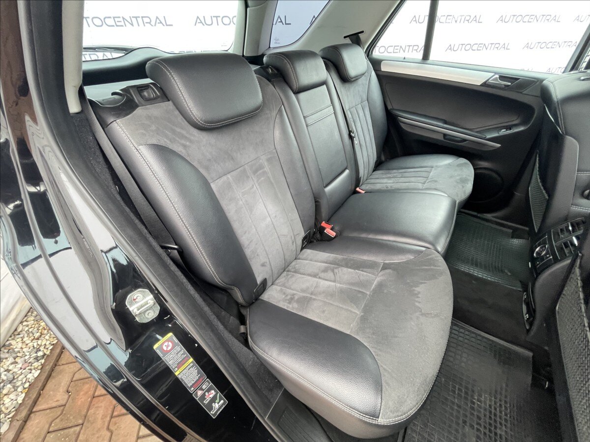 Mercedes-Benz Třídy M SUV / Terénní 3,5 l 200 kw