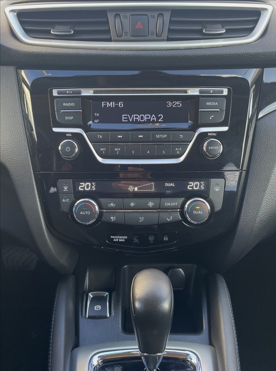 Nissan Qashqai SUV / Terénní 1,2 l 85 kw