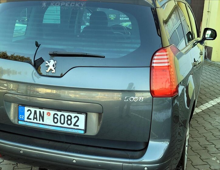 Peugeot 5008 MPV 1,6 l 115 kw