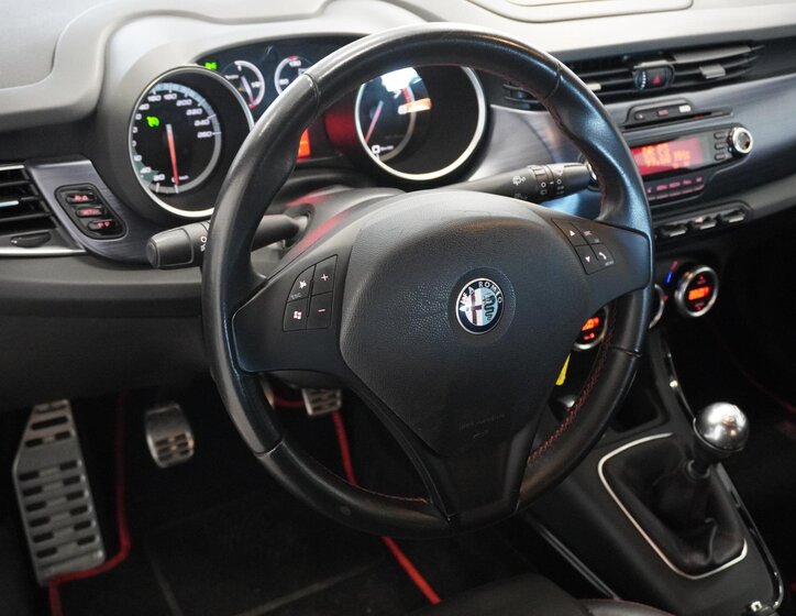 Alfa Romeo Giulietta Hatchback 1,7 l 173 kw