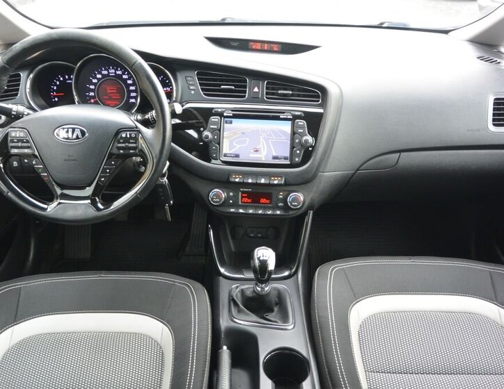 KIA Ceed 11