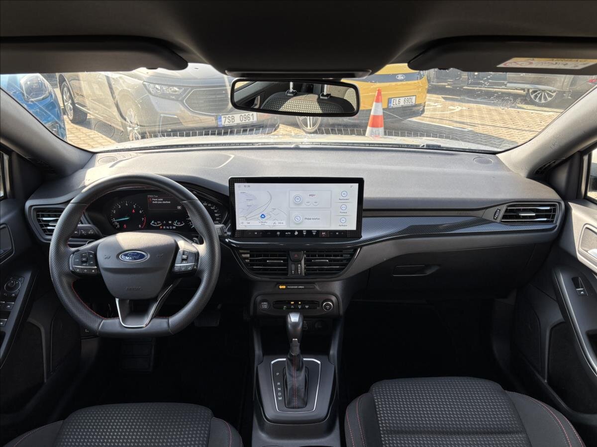 Ford Focus Kombi 999,0 92 kw