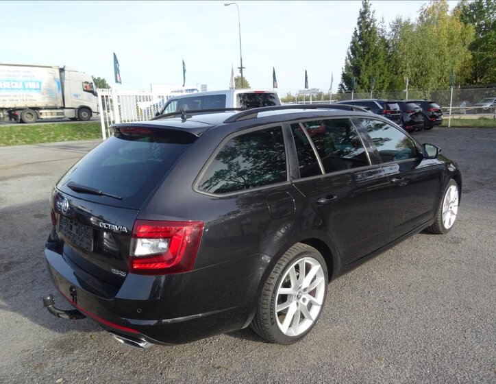 Škoda Octavia Kombi 2,0 l 135 kw