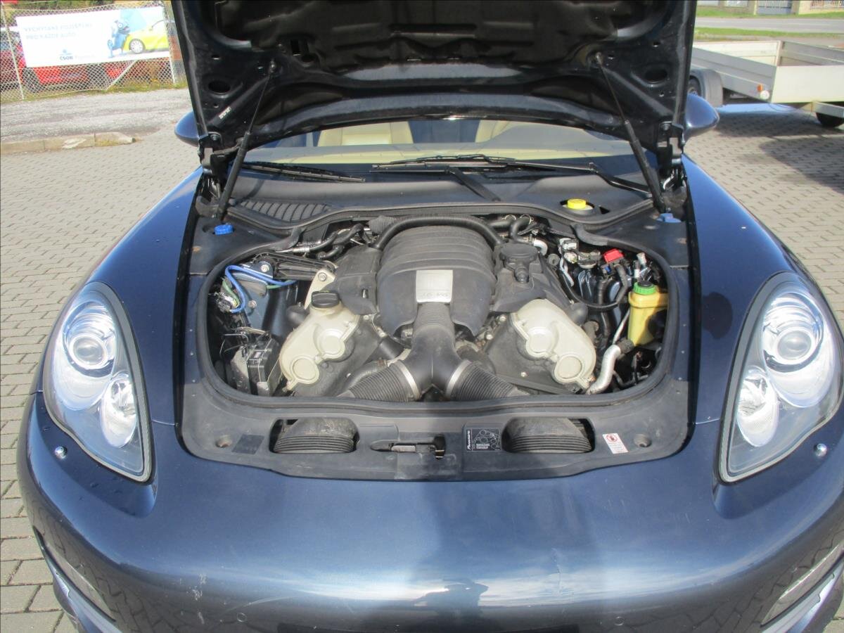 Porsche Panamera Hatchback 3,6 l 220 kw