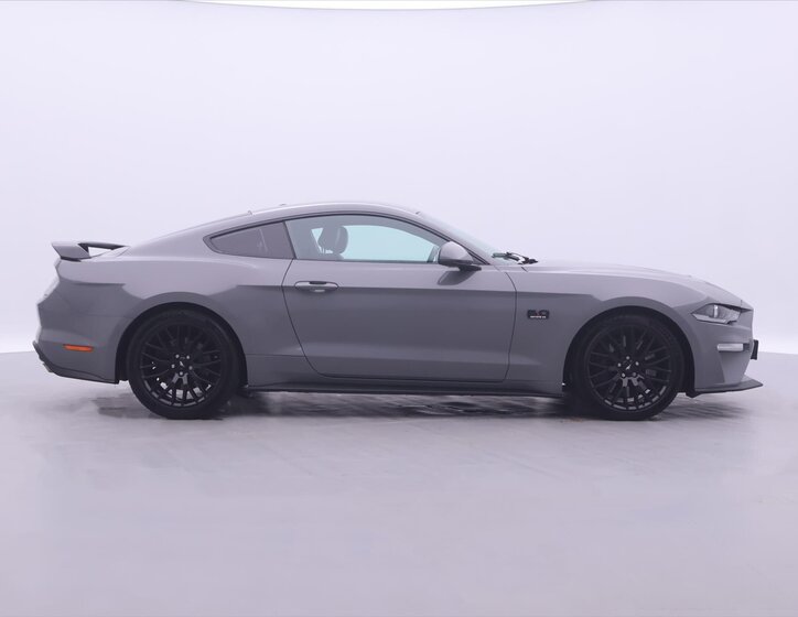 Ford Mustang 8