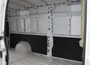 Opel Movano Skříň 2,2 l 103 kw