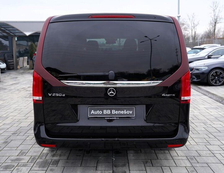 Mercedes-Benz Třídy V MPV 2,1 l 140 kw