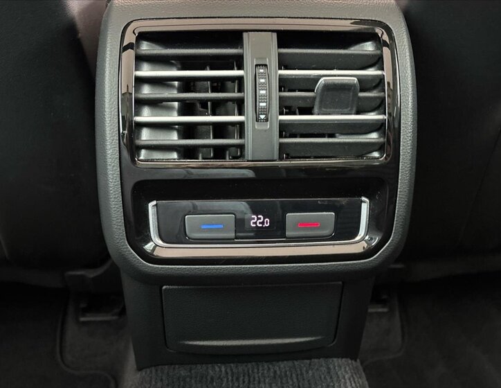Volkswagen Passat Kombi 2,0 l 176 kw
