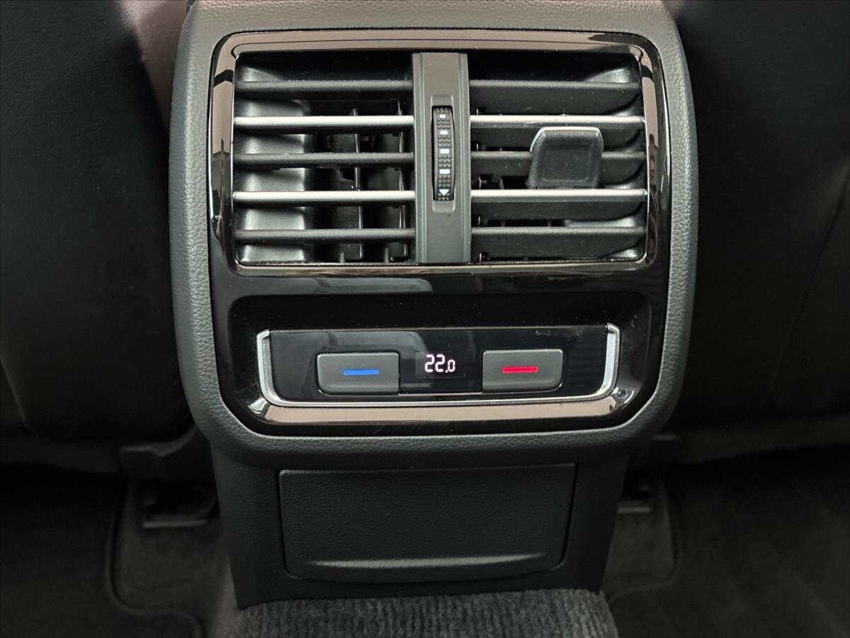 Volkswagen Passat Kombi 2,0 l 176 kw