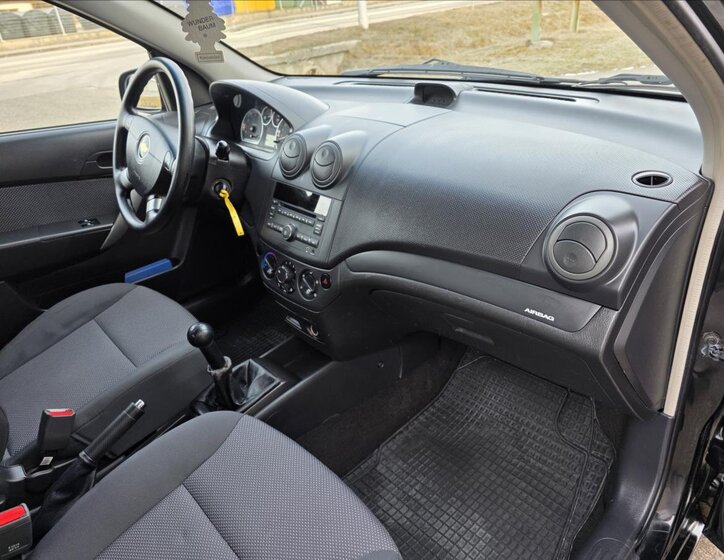 Chevrolet Aveo 24