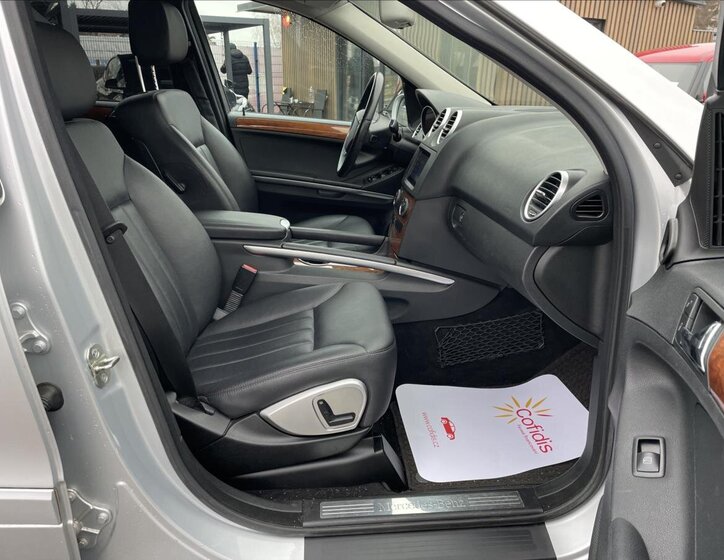 Mercedes-Benz Třídy M SUV / Terénní 3,5 l 200 kw