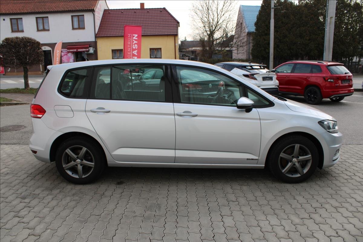 Volkswagen Touran Kombi 1,2 l 81 kw