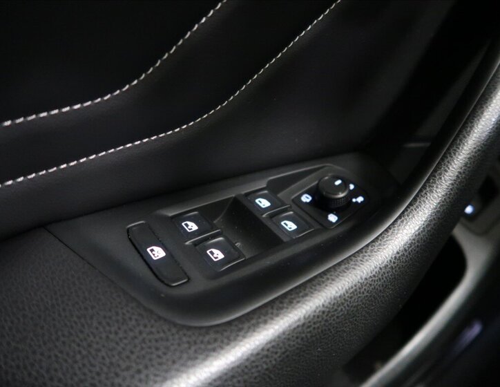 Volkswagen Passat Kombi 2,0 l 147 kw