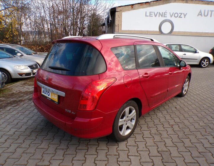 Peugeot 308 5