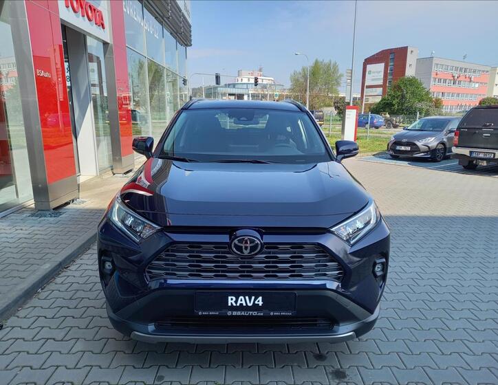 Toyota RAV4 2