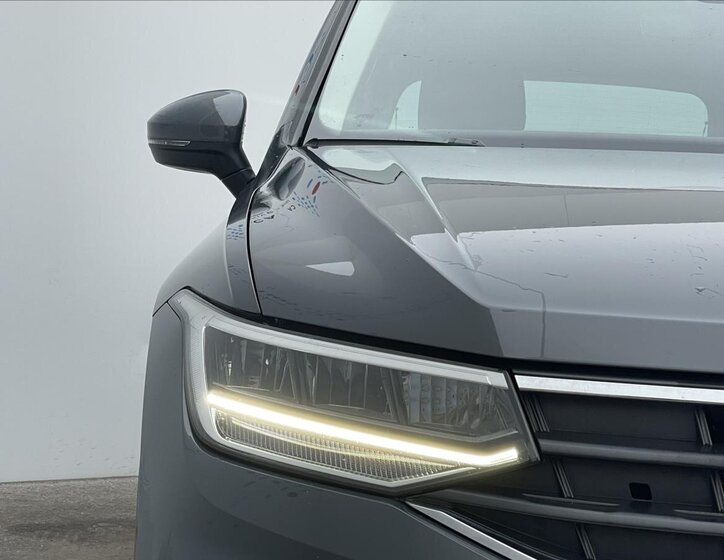 Volkswagen Tiguan SUV 1,5 l 110 kw